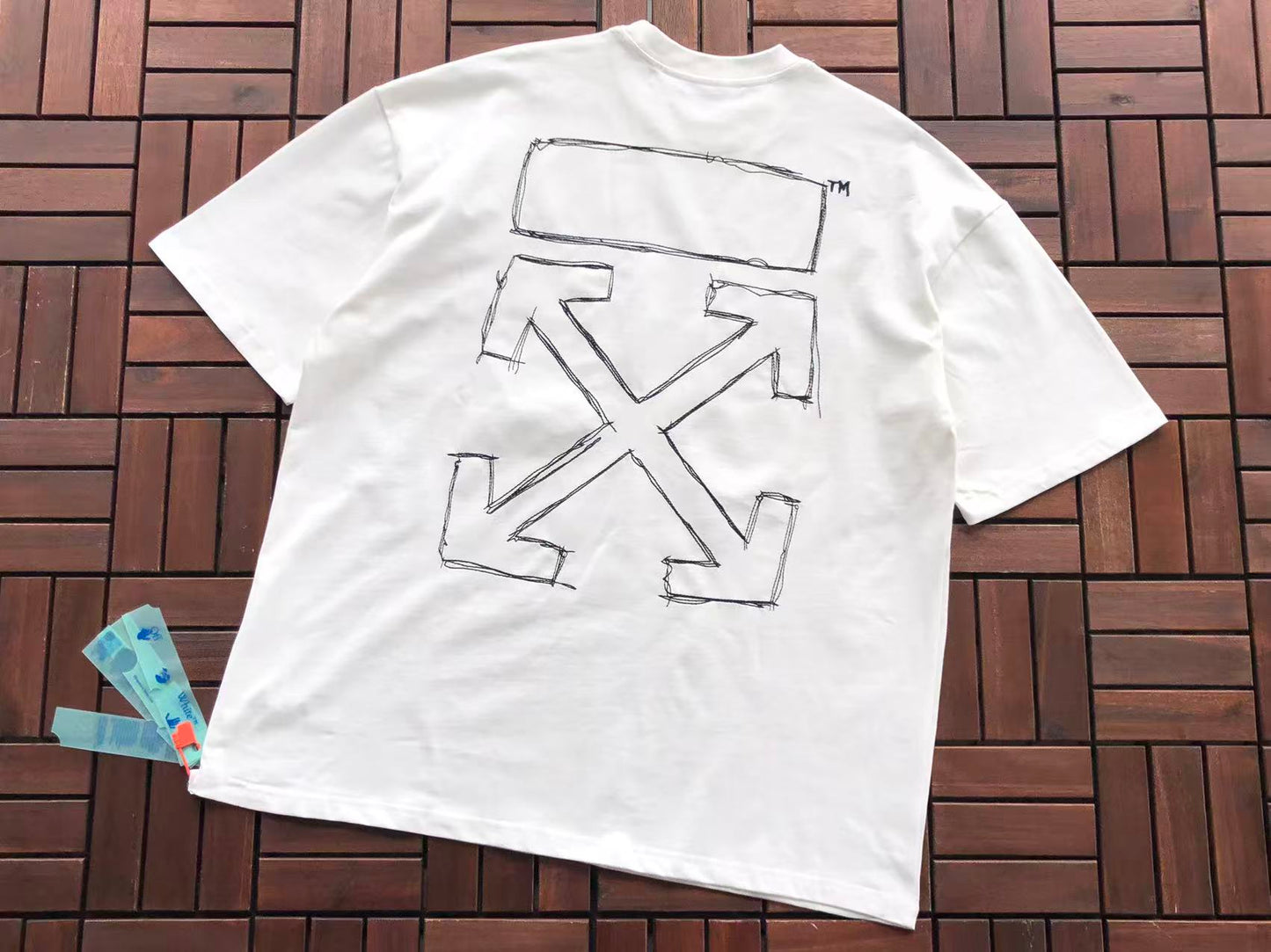 T-shirt Off