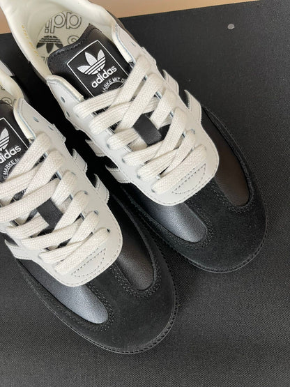 Samba 75th Anniversary Pack Black