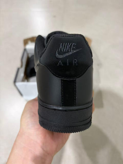 AF1 Pure Black