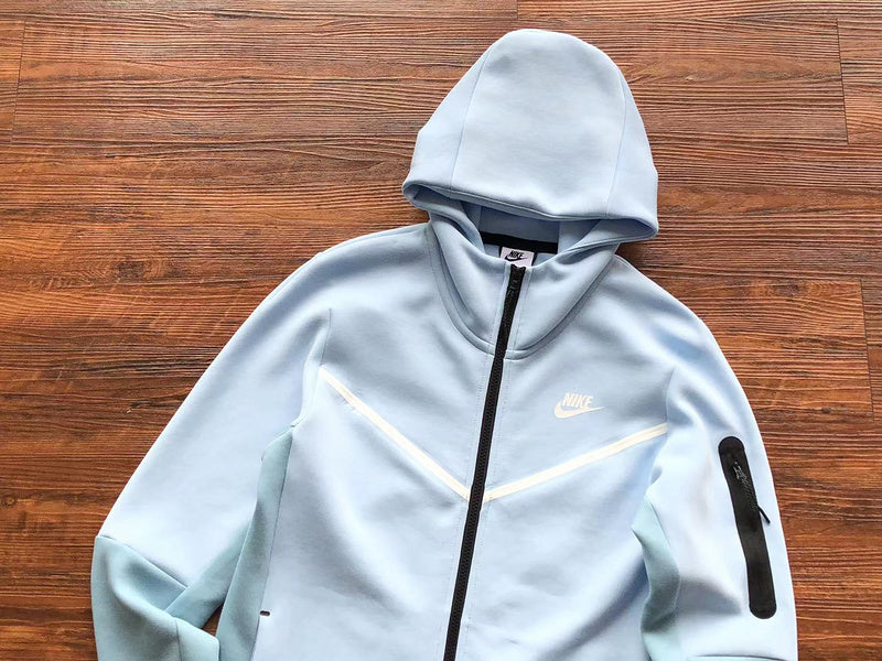 Conjunto Tech Fleece Azul claro