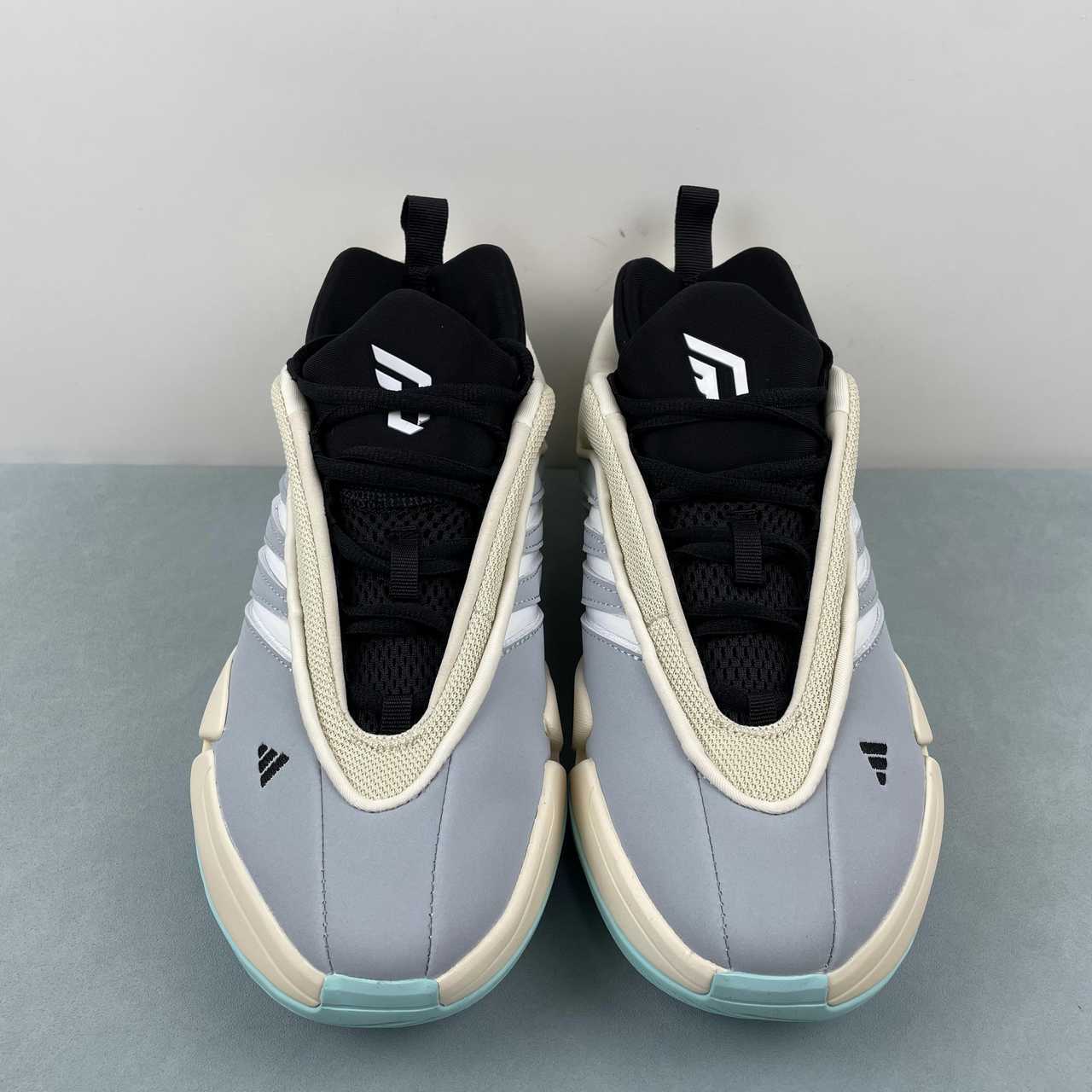AD Dame 9 Grey Black