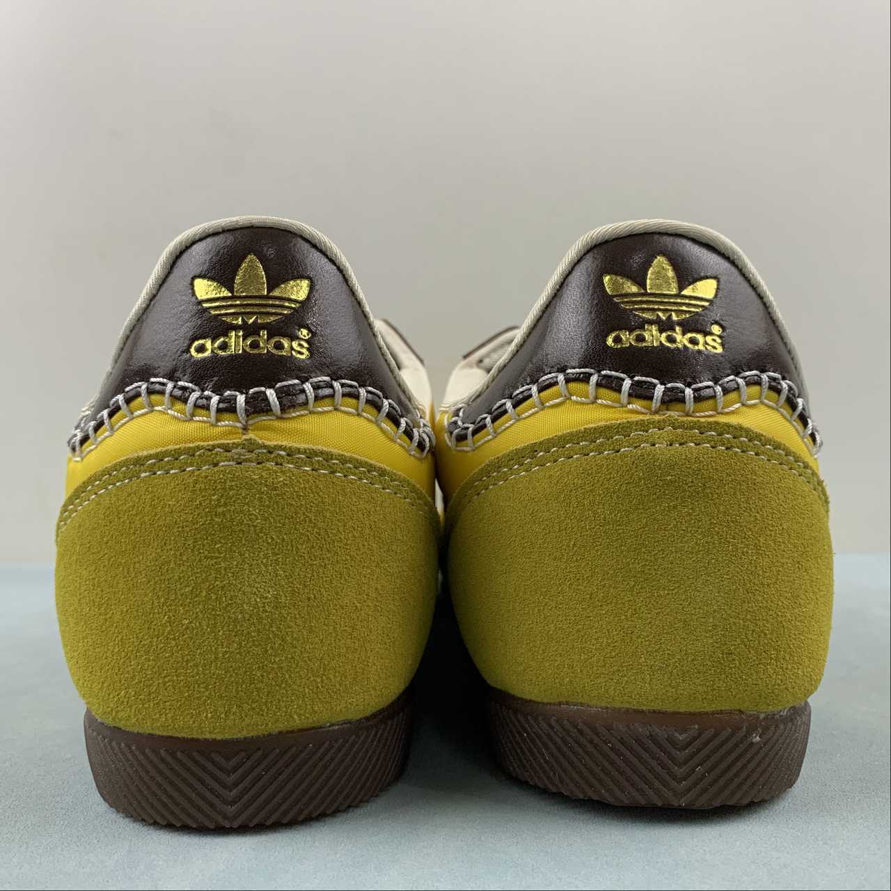 AD WB Japan Yellow Brown