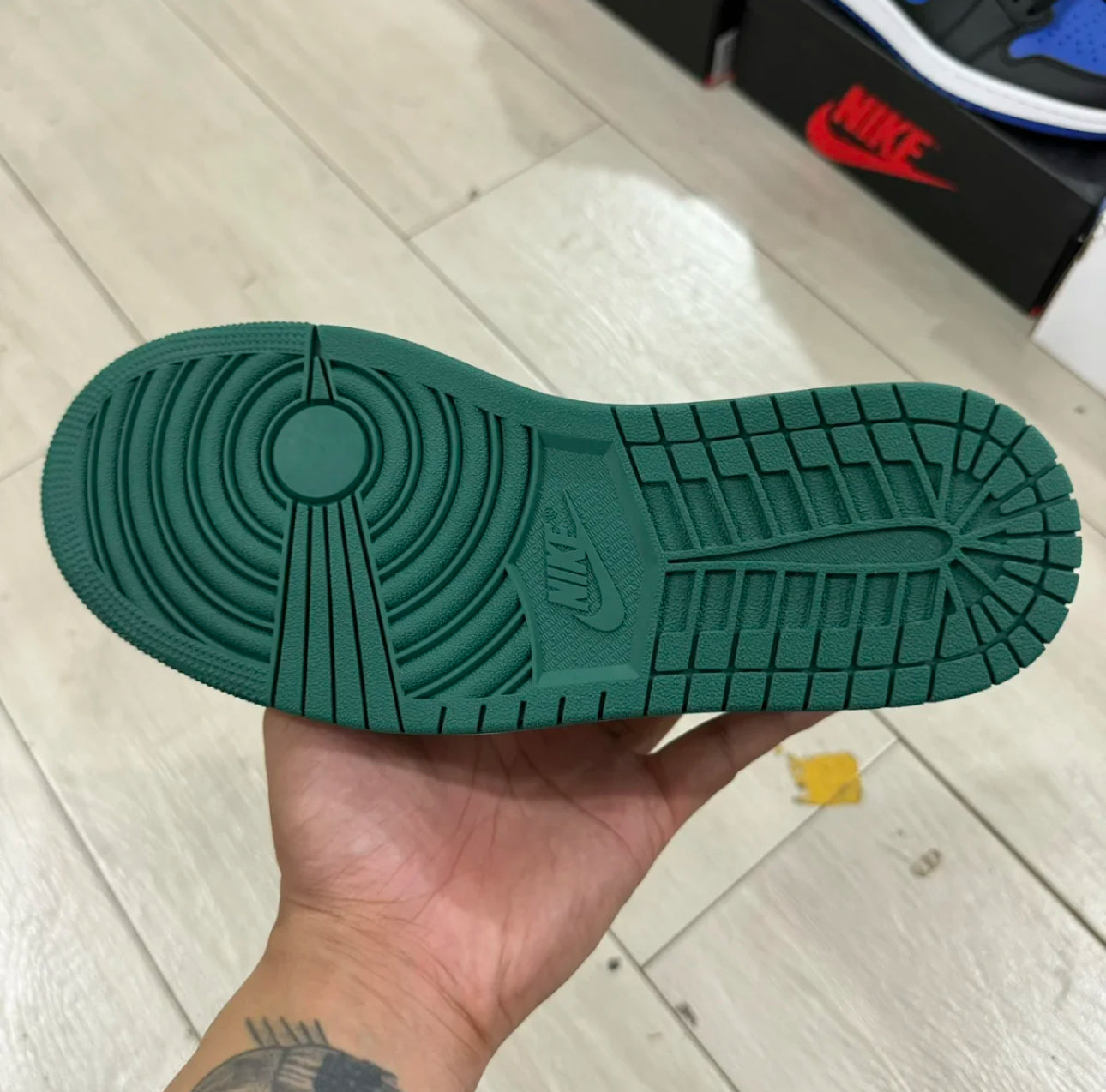 Air Jordan 1 Mystic Green