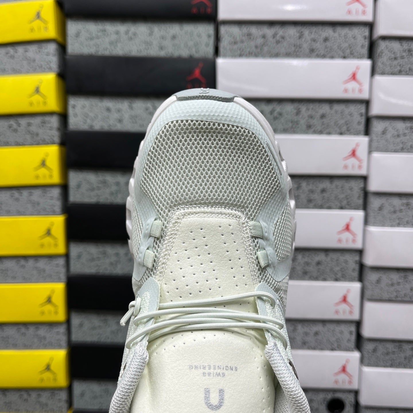 Cloud 5 Ice White