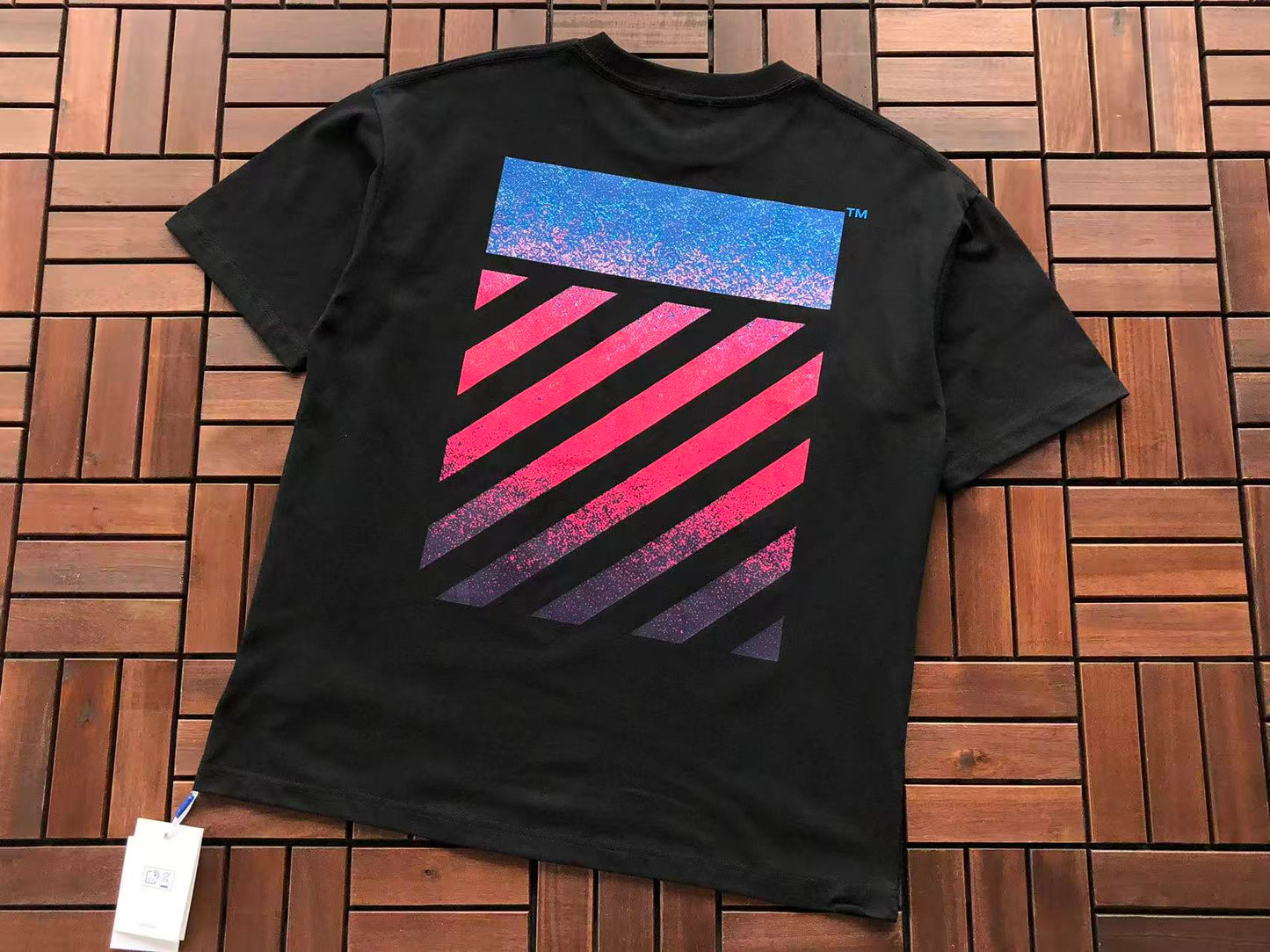 T-shirt Off