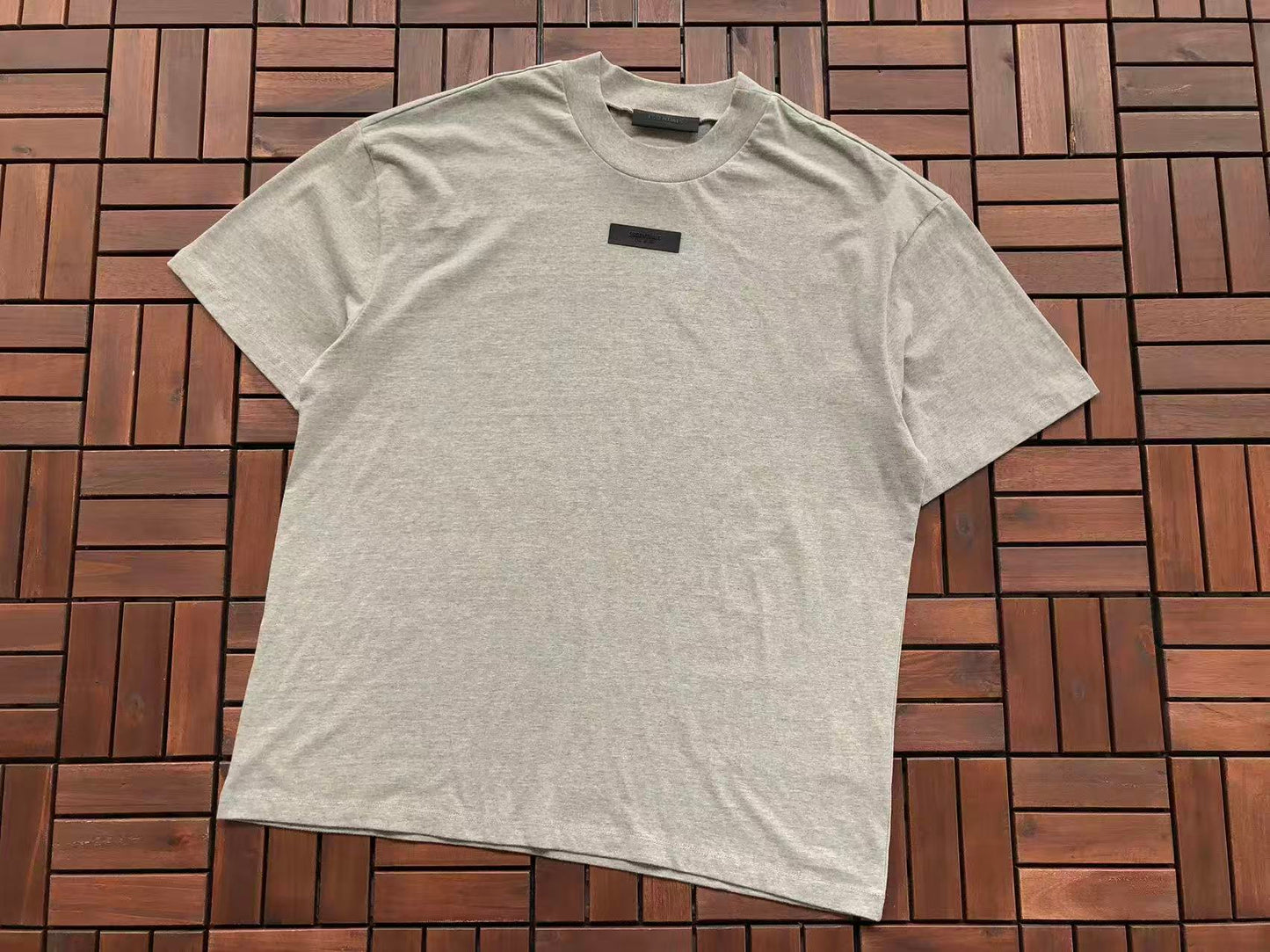 T-Shirts ESSENT