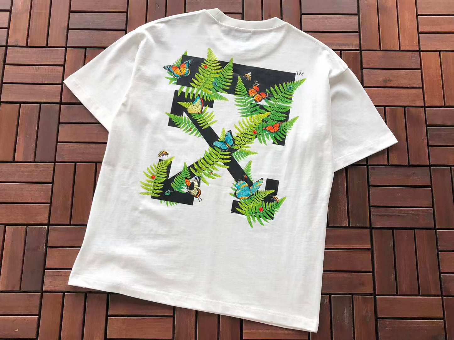 T-shirt Off