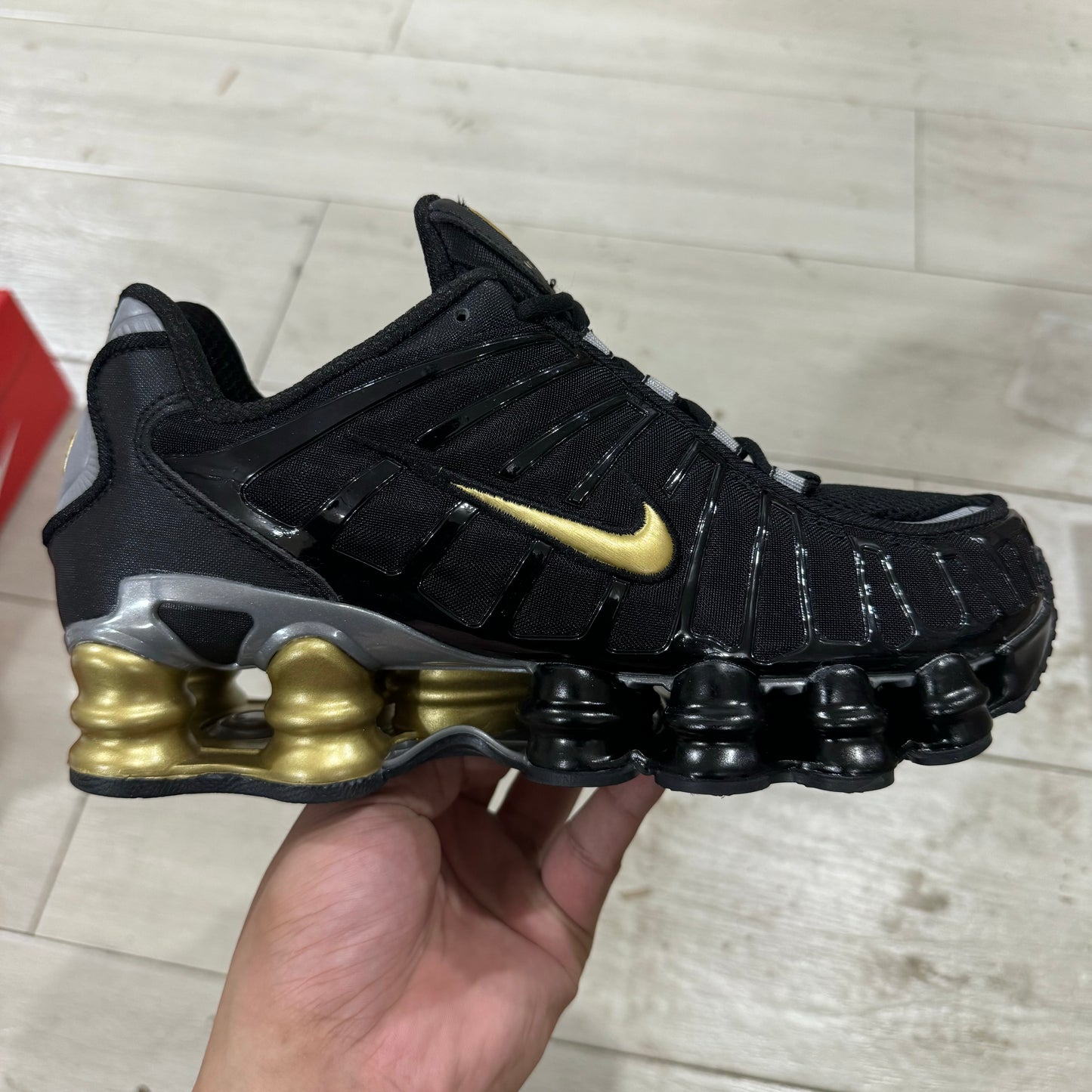 Nike Shox Gold