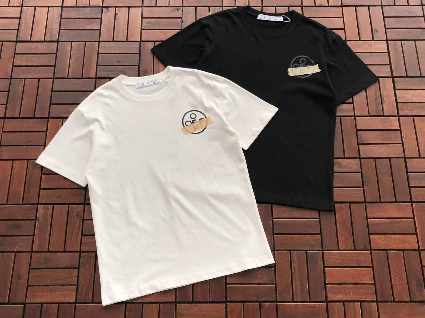 T-shirt Off