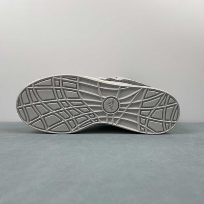 AD Adimatic Grey