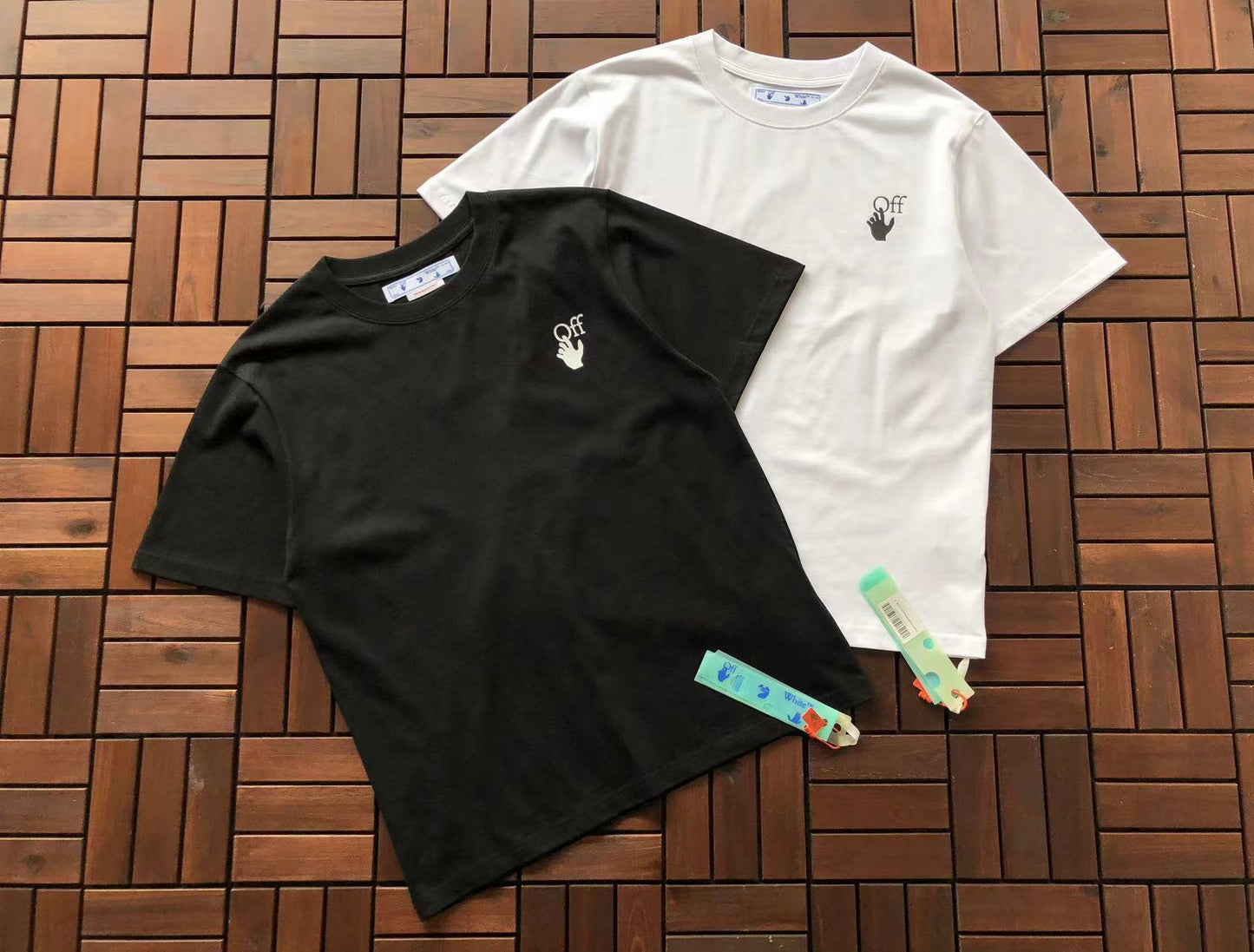 T-shirt Off