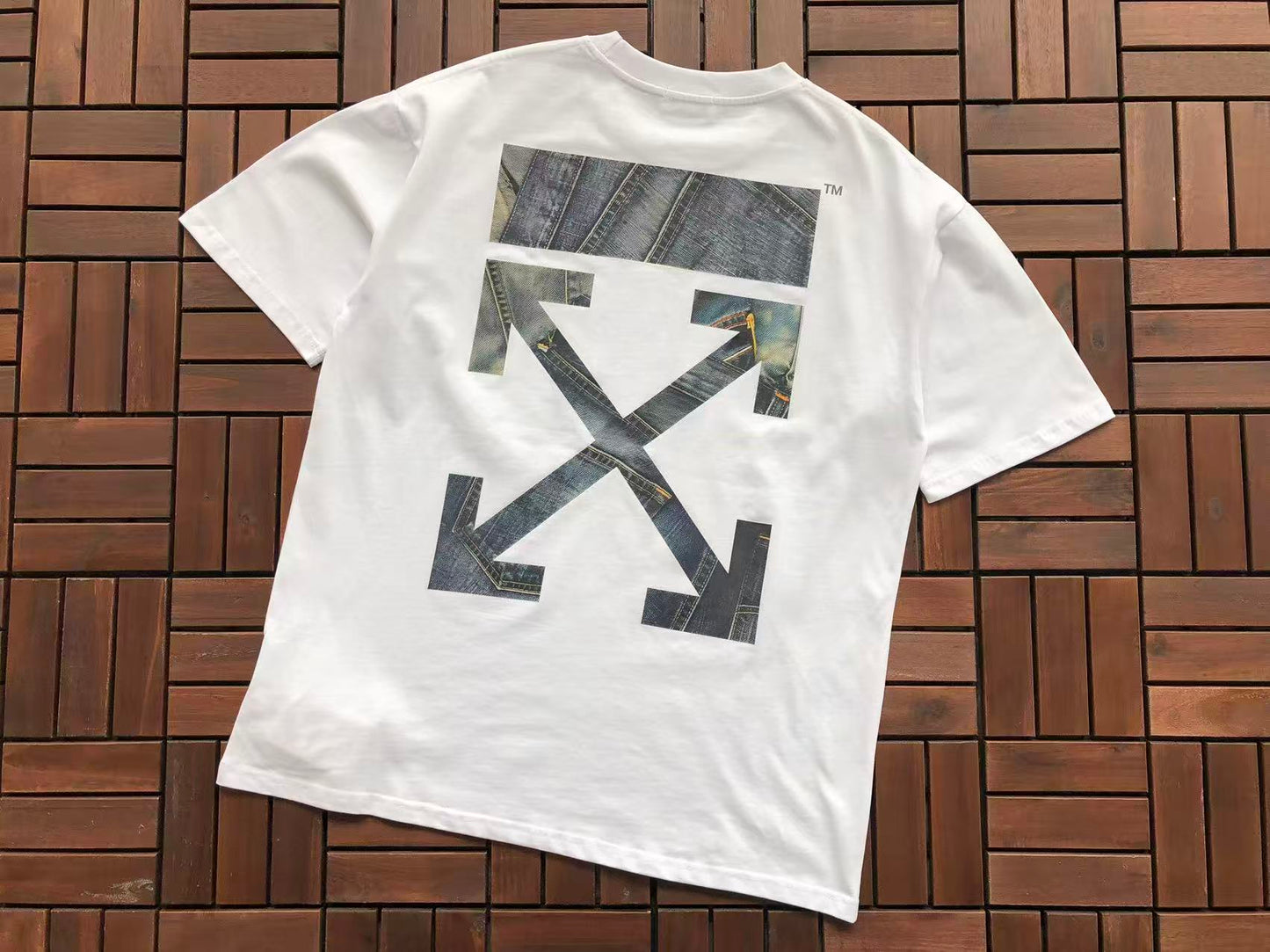 T-shirt Off