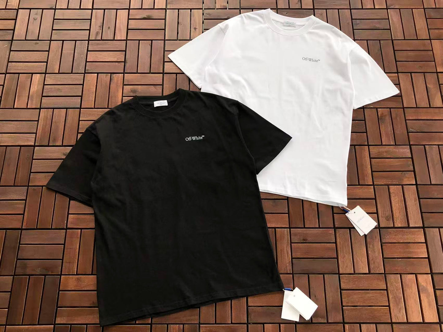 T-shirt Off