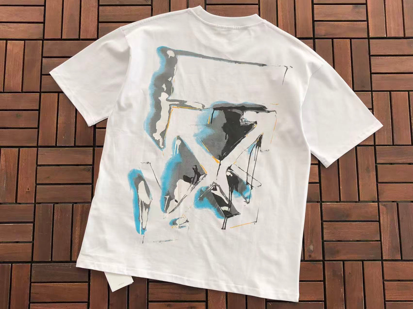 T-shirt Off