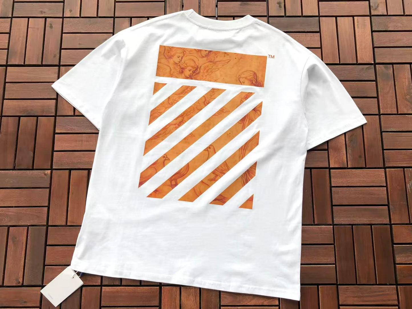 T-shirt Off