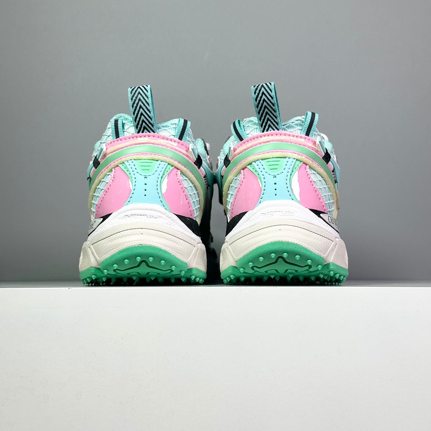 OF Be Right Back Mint Green Light Pink