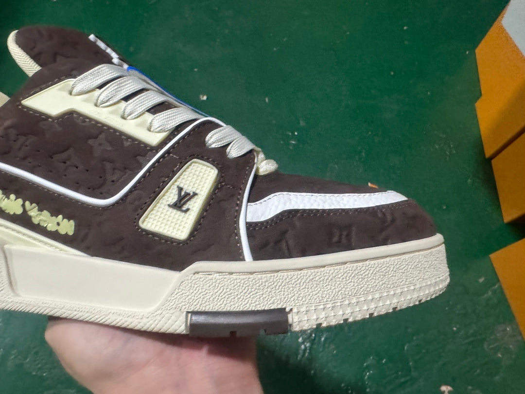 Trainer Brown