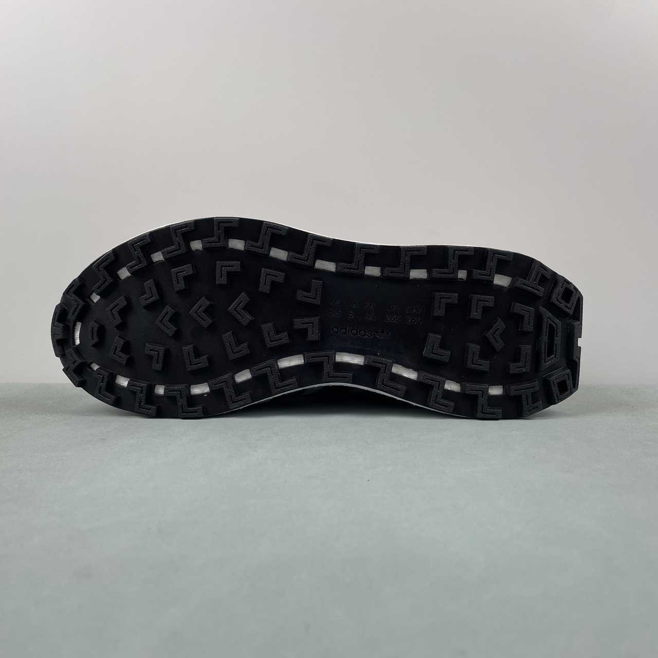 AD Retropy Light Grey Black