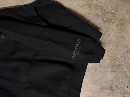 Essentials Black
