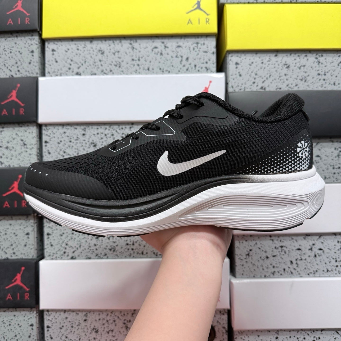 Nk Air Alphazoom Black/White