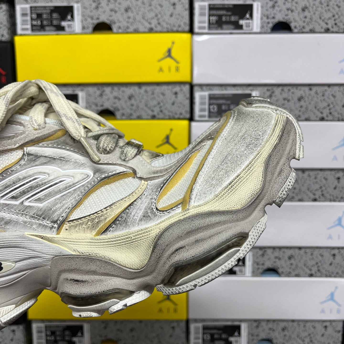 BLG Cargo White/Yellow/Grey