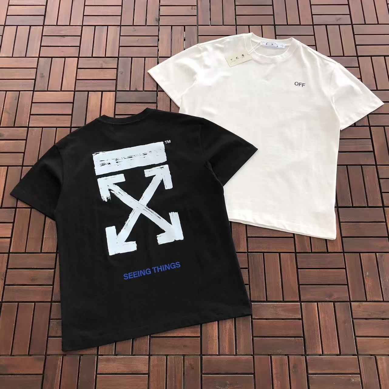 T-shirt Off