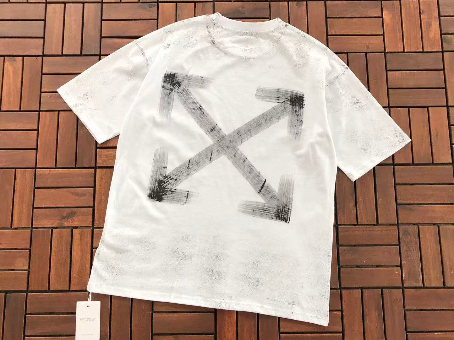 T-shirt Off