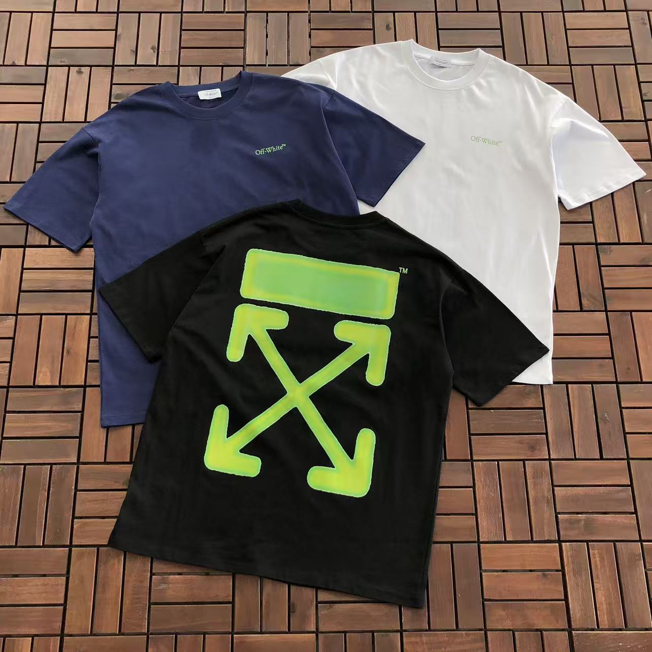 T-shirt Off
