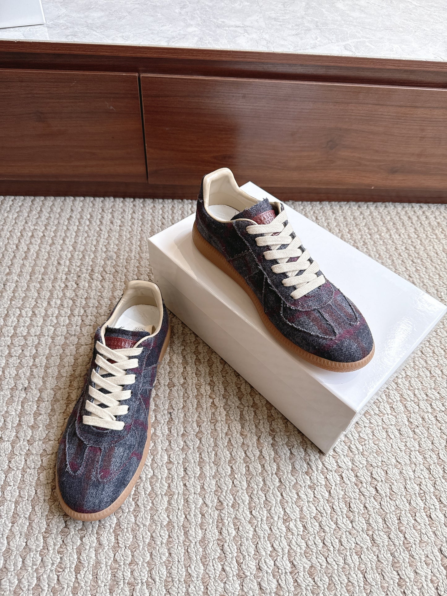 Maison Astro Purple