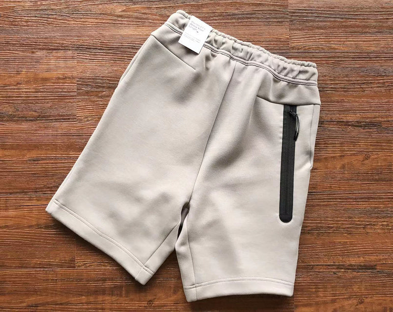 Calções Tech Fleece