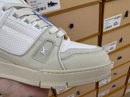 Trainer Beige and White