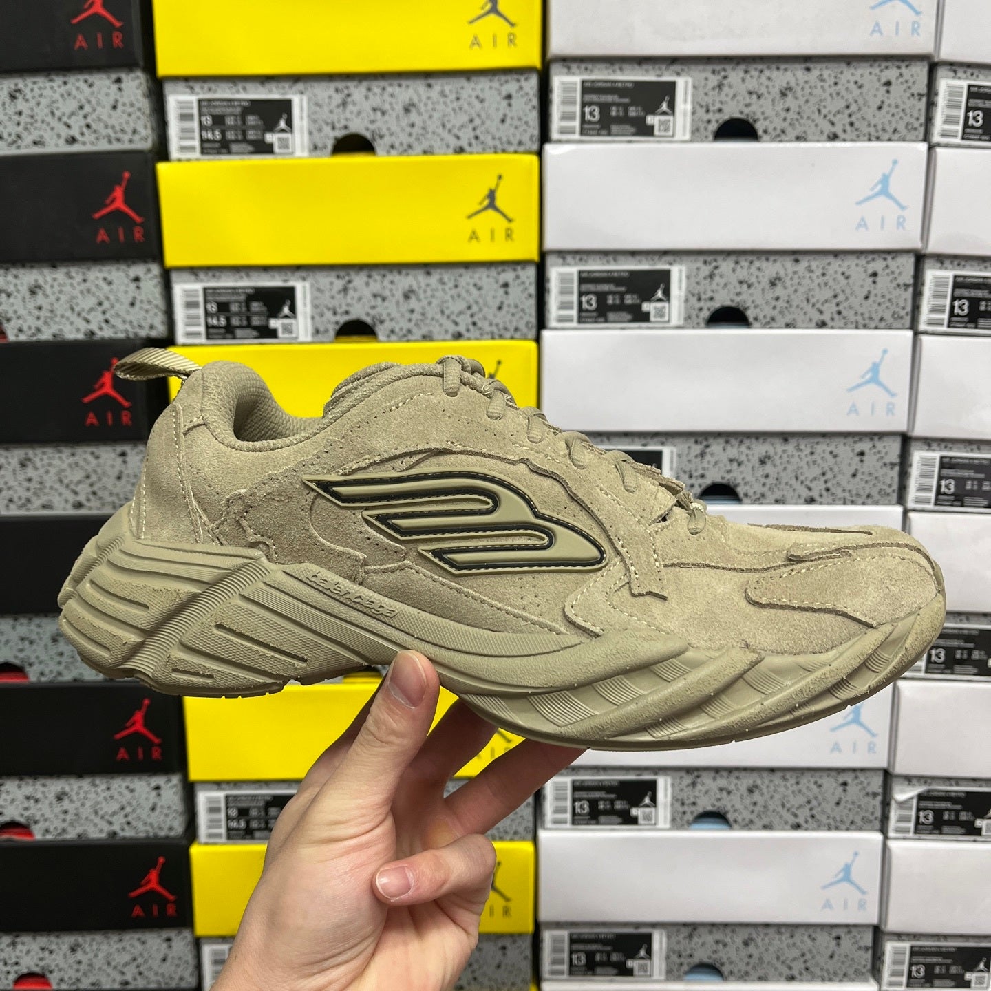 BLG Monday Full Beige
