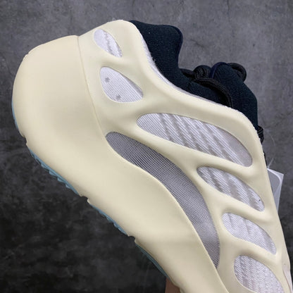 700 V3 Azael