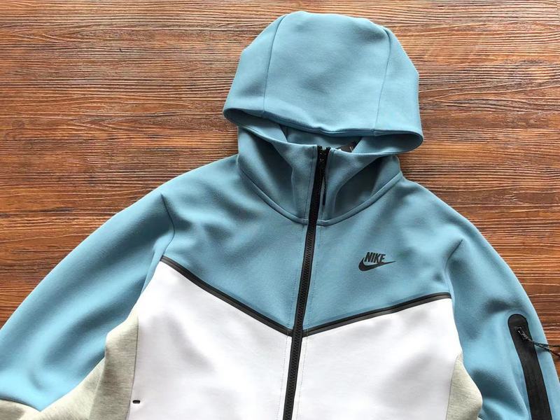 Conjunto Tech Fleece Azul e Branco