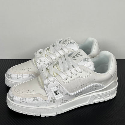 Trainer White