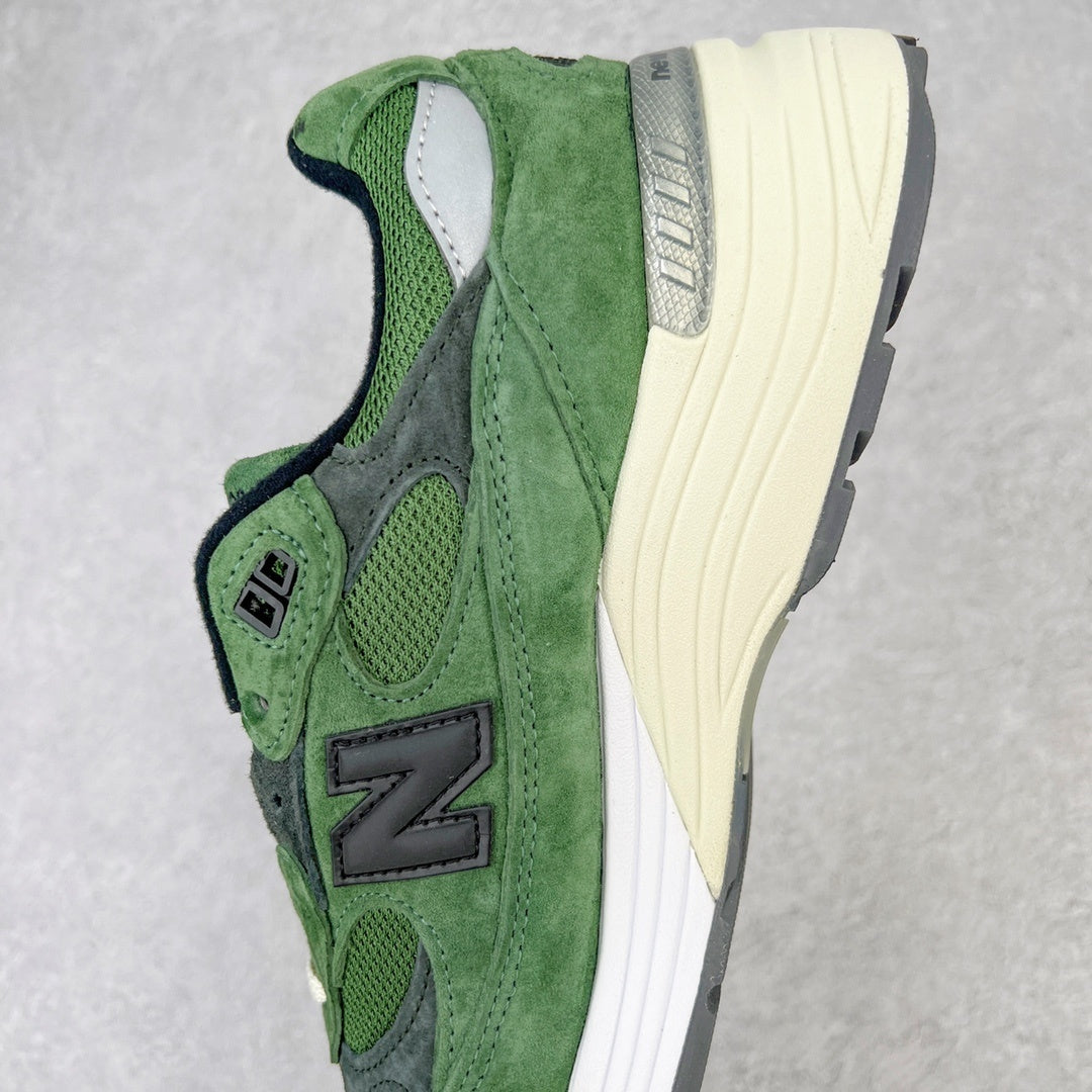 992 Forest Green / Black