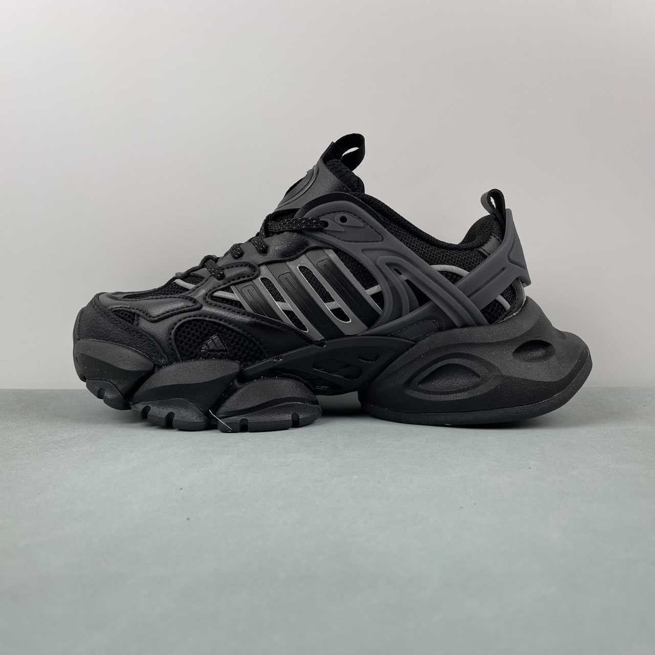 AD XLG Runner Deluxe Triple Black Grey