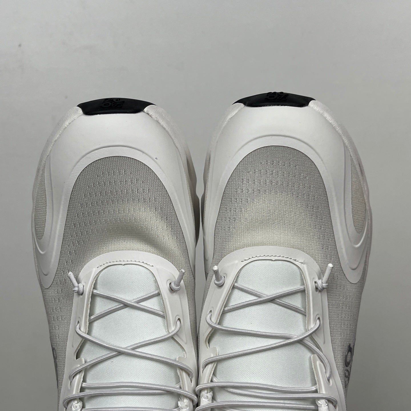 Cloudsolo White Grey