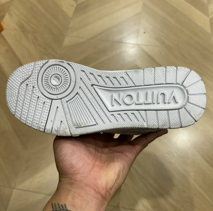 Louis Vuitton Trainer Grey Washed