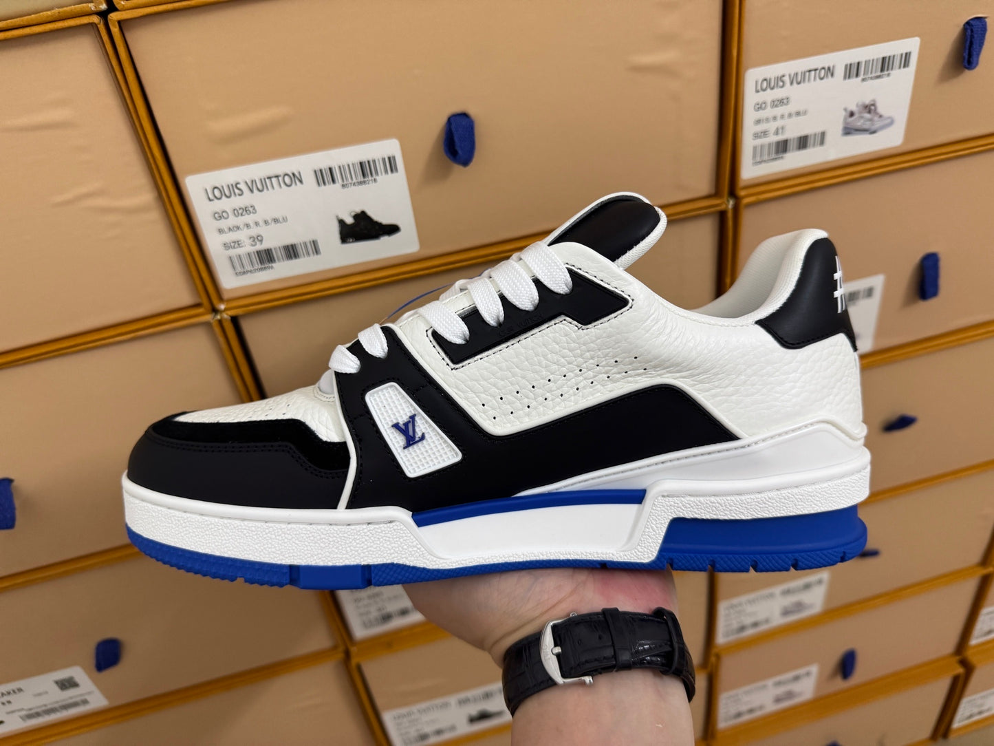 Trainer White and Blue