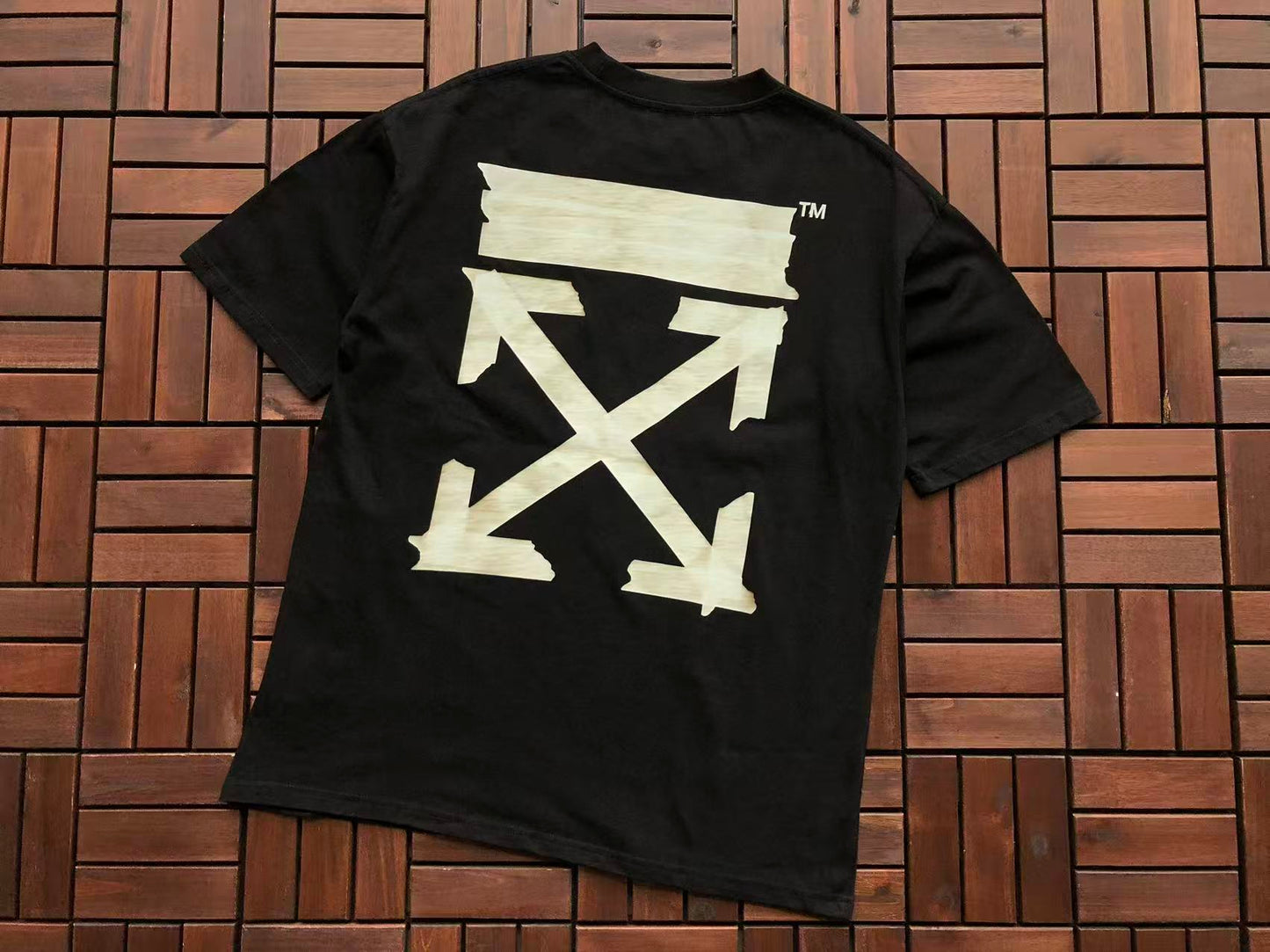 T-shirt Off