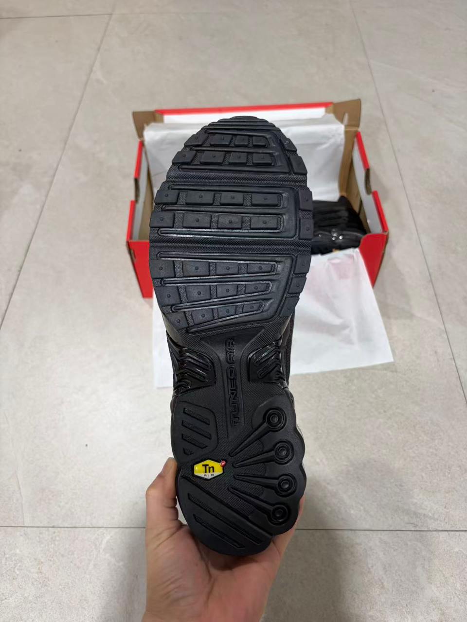 Air Max Plus 3