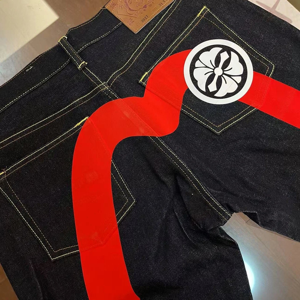 Evisu calça de ganga