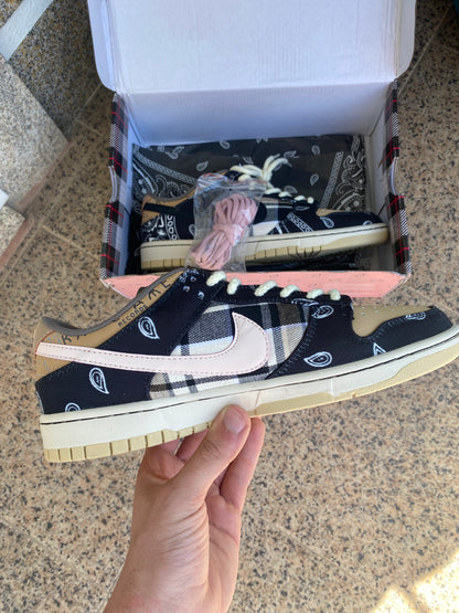 Nike SB Dunk low "Travis Scott"