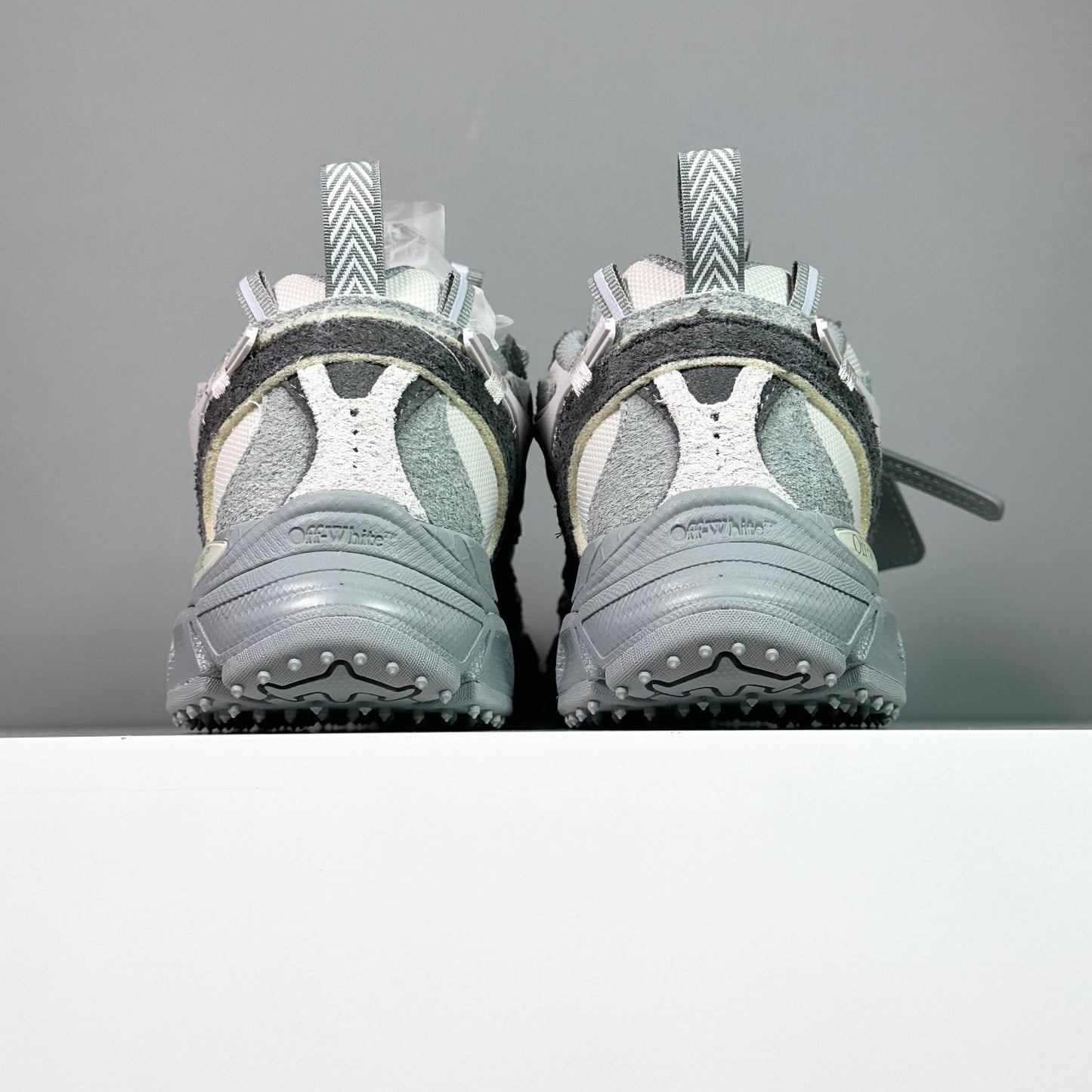 OF Be Right Back Dark Grey White Black