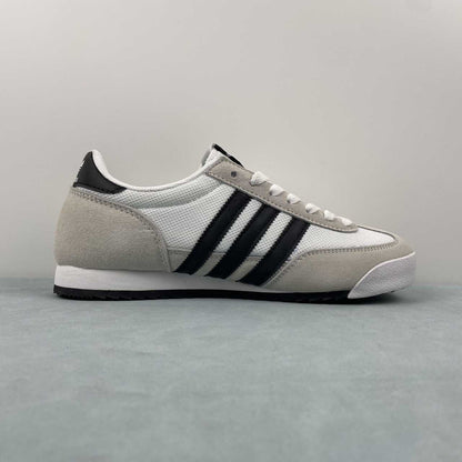 AD R71 White Black Beige