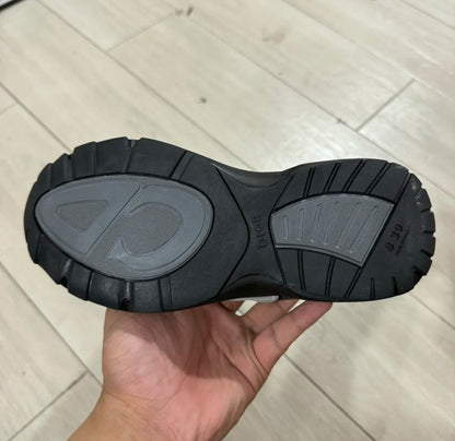 B30