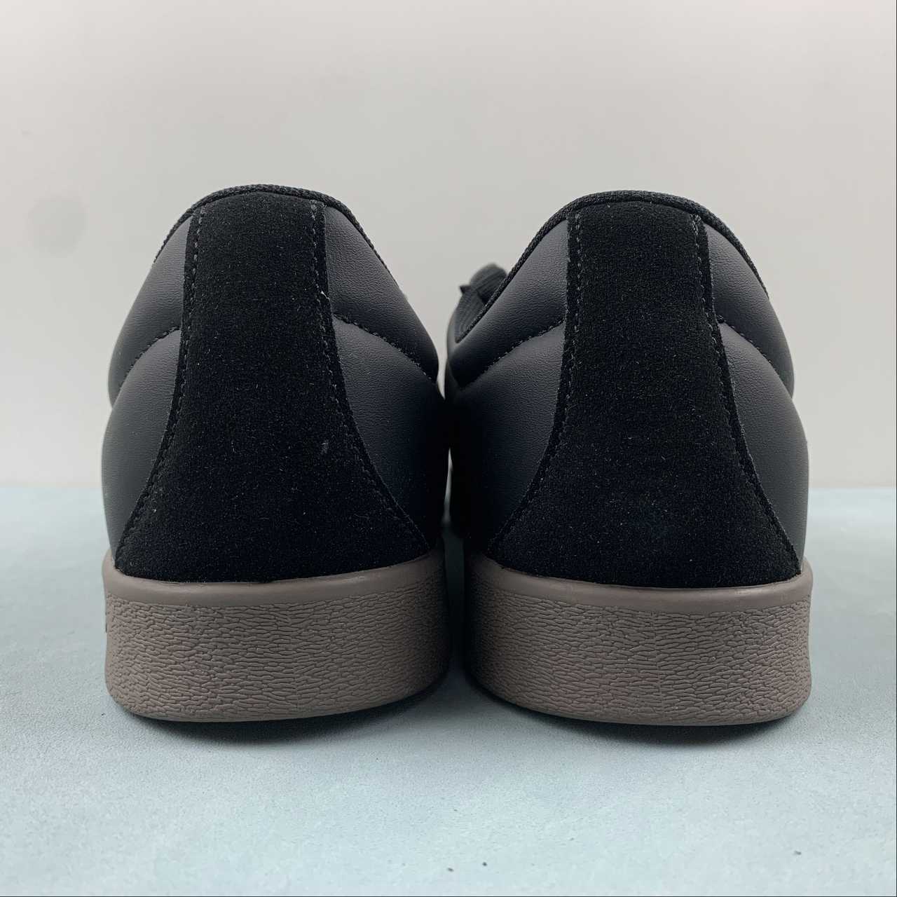 AD VL Court 2.0 Black White