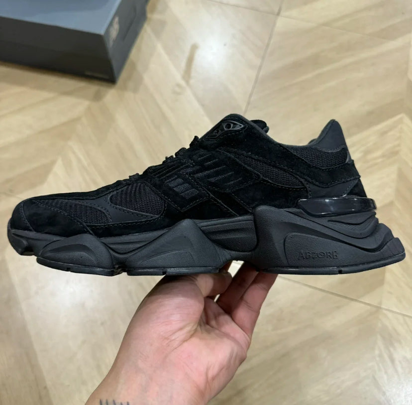 New Balance 9060 All Black