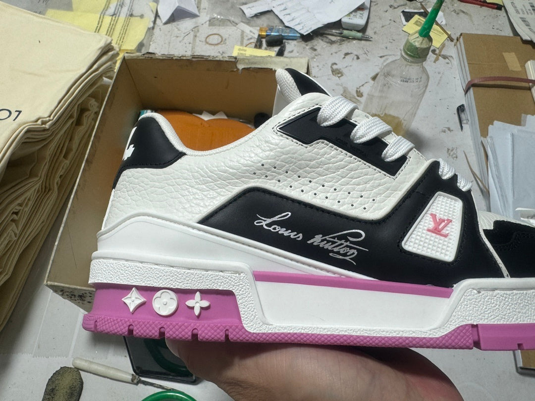 Trainer White and Pink